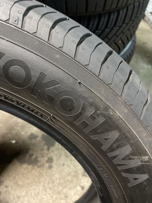 205/60r16 92H Yokohama Bluearth-Es ES32