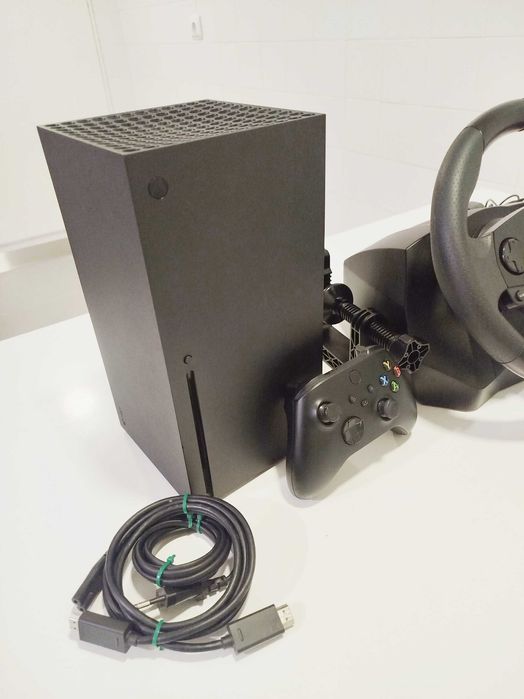 XBOX SERIES X +Volante gaming PXN V900 (Semi-NOVO)