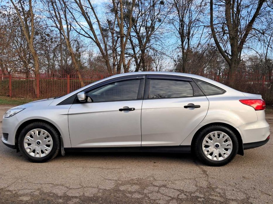 Ford Focus 2015 офіційний, не фарбований