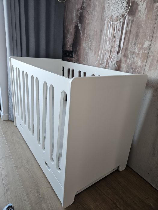 Łóżeczko dziecięce PINIO MOON - jak nowe