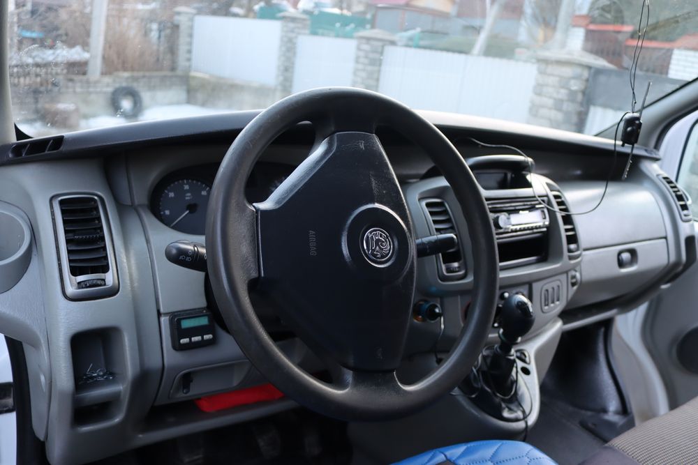 Vauxhall. Opel Vivaro 2008 • 2.0 Diesel • 327 тис. км • 6300$
ЖИВИЙ ро