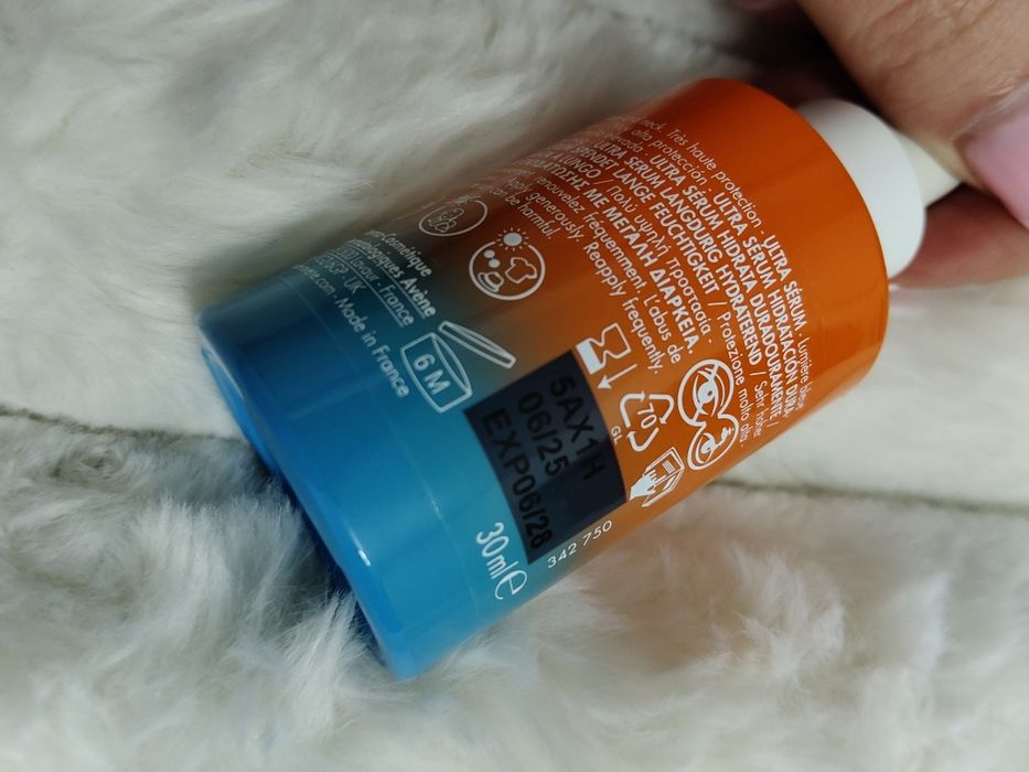 Avène Ultra Serum długotrwale nawilżające SPF 50+