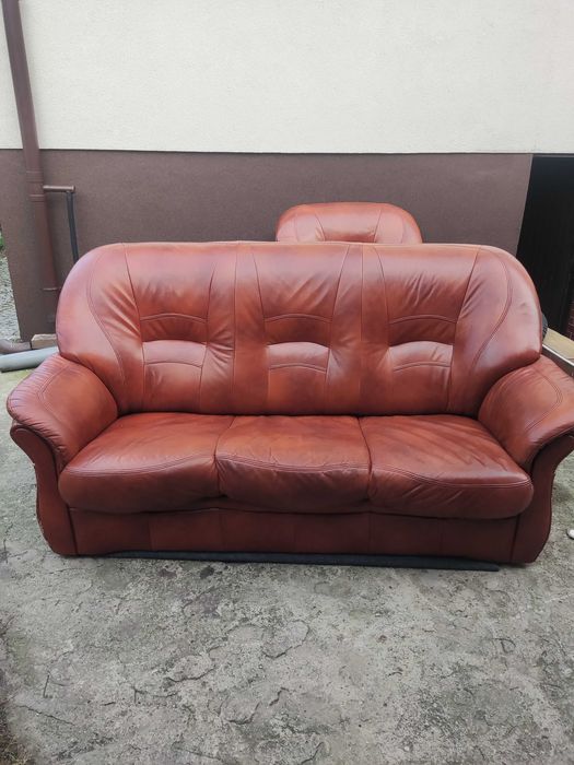 sofa oddam za czapkę śliwek