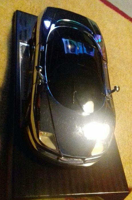 Carro Nazcar BMW M12 revell 1/18