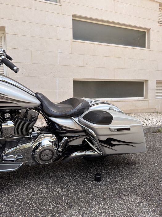 Harley-Davidson Street Glide CVO 2015 – Full Extras