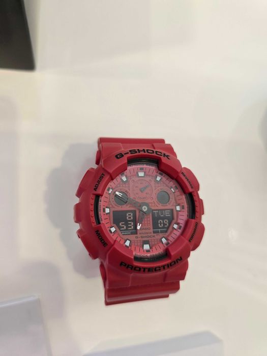 Relógio Casio G-Shock Vermelho GA-100C — Resistente, desportivo e com presença!