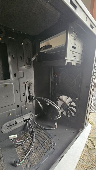 Fractal Design Define R3, 16GB Ram, Maximus VII Hero, Noctua U14S, 2TB