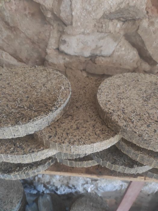 Продам макуху в кругах