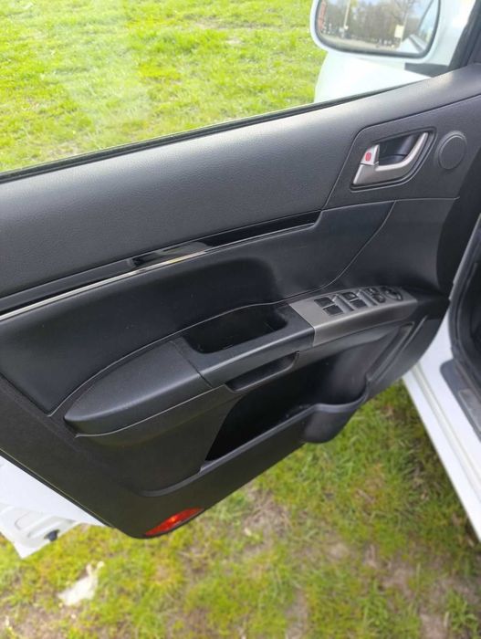 Продам Geely Emgrand EC7-RV