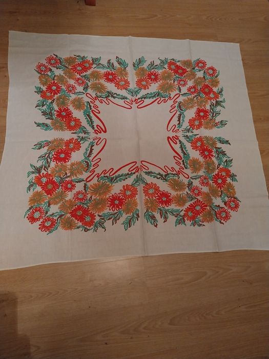 Obrus z czasów prl-u