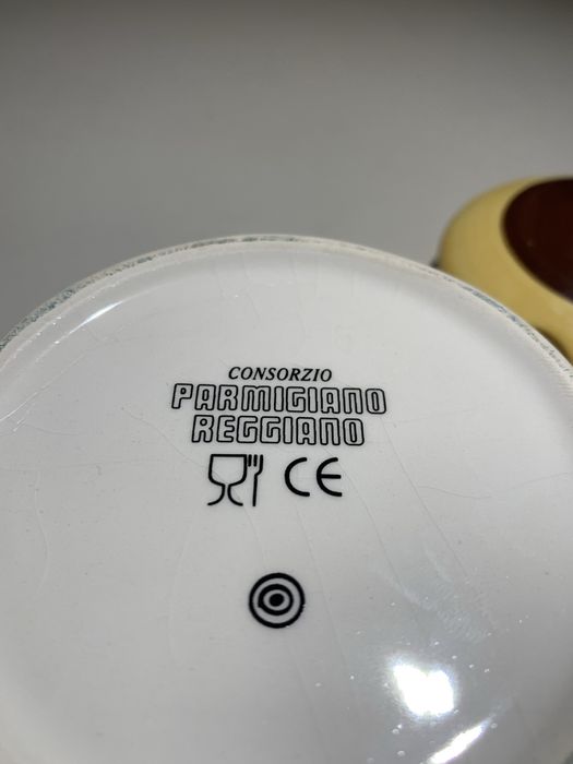 Ceramic cheese container503598476333557763
