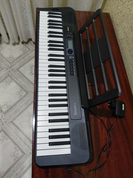 Синтезатор Casio