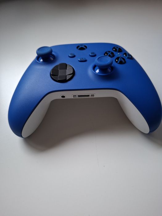 Comando PC/Xbox Wireless Azul e Branco