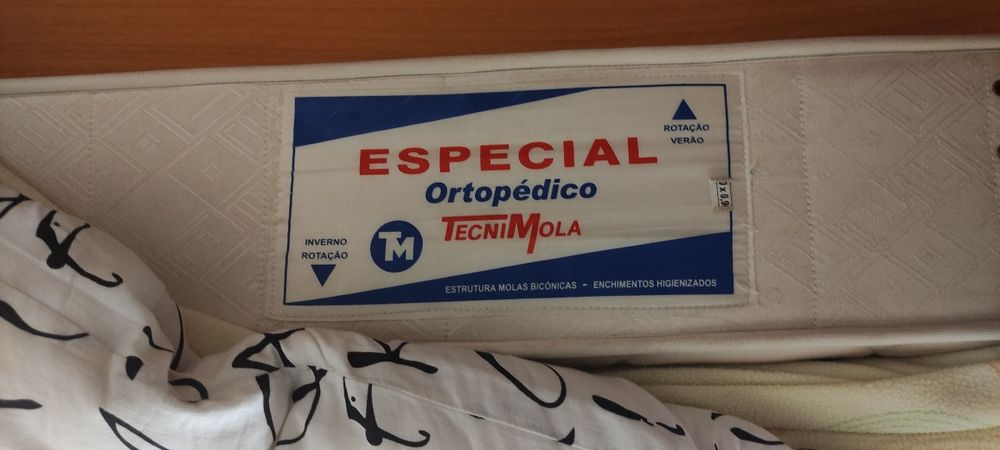 Cama de madeira com 190x90 de solteiro