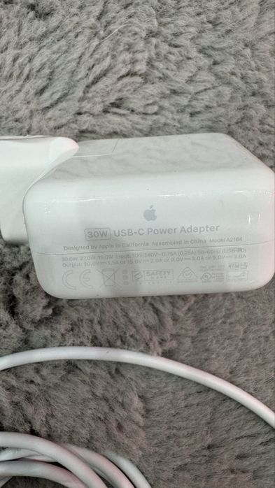 Macbook air m1 256gb новий