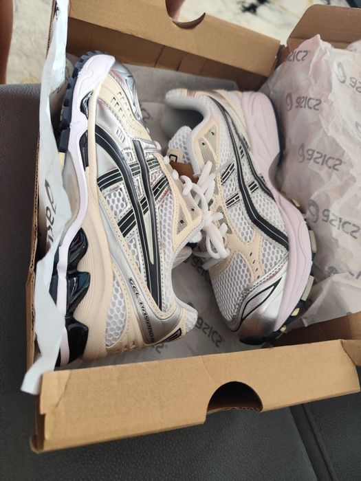 Tênis ASICS Kayano 14