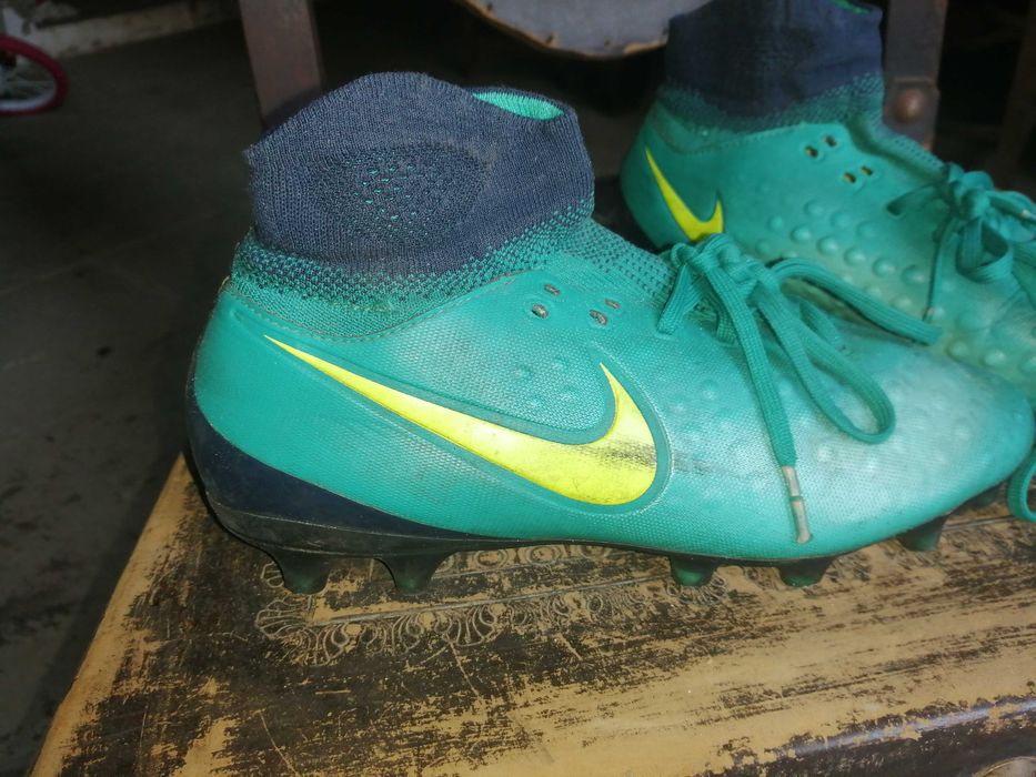 sapatilhas de futebol nike  nr 38