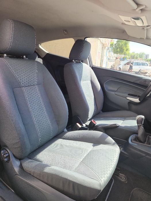 Ford Fiesta Guia motor 1.25 90cv gasolina ano 2010 só 146.000 km impecável Aceito retoma