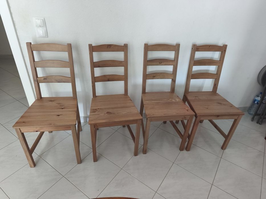 Cadeiras de mesa de sala