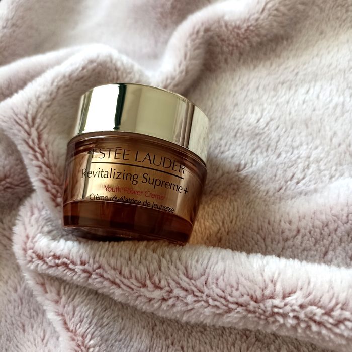 Estēe Lauder Revitalizing Supreme + Youth Power Creme krem lifting