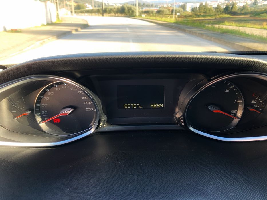 Peugeot 308 Sw 1.6Hdi Allure - NACIONAL