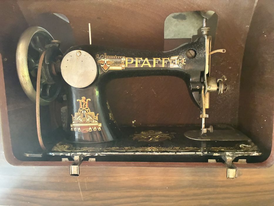 Maquina costura antiga