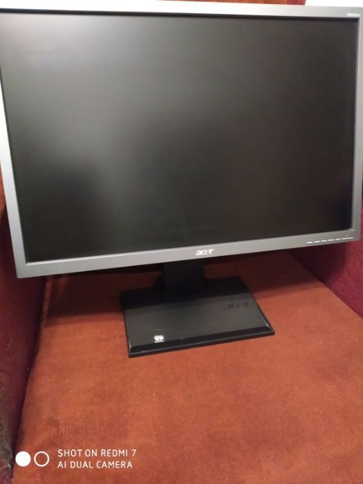 Монітор 22" (1680x1050) TN 1x VGA 1x DVI 1x Audio + кабелі