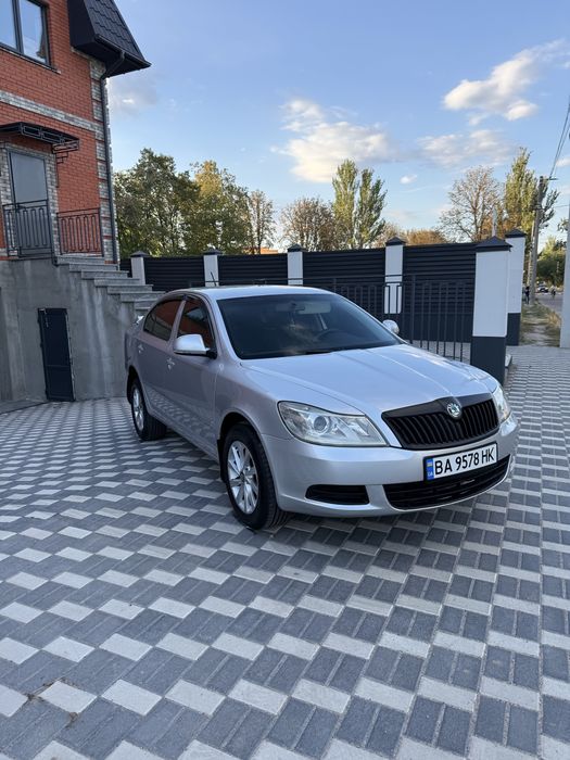 Продам шкода октавия 1.8