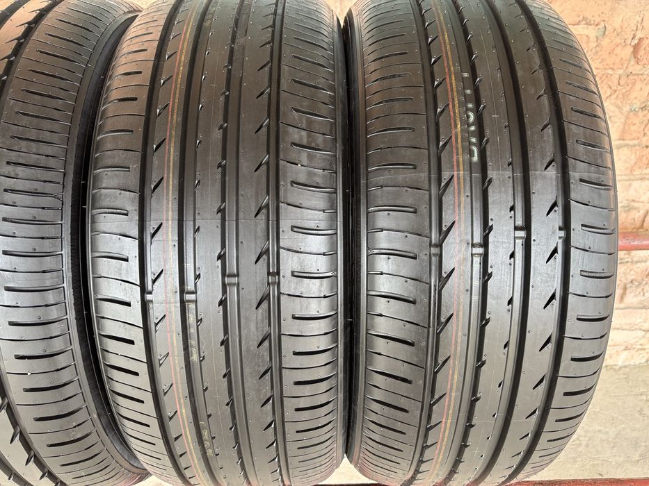 Комплект літніх НОВИХ шин 215/50R18 Toyo