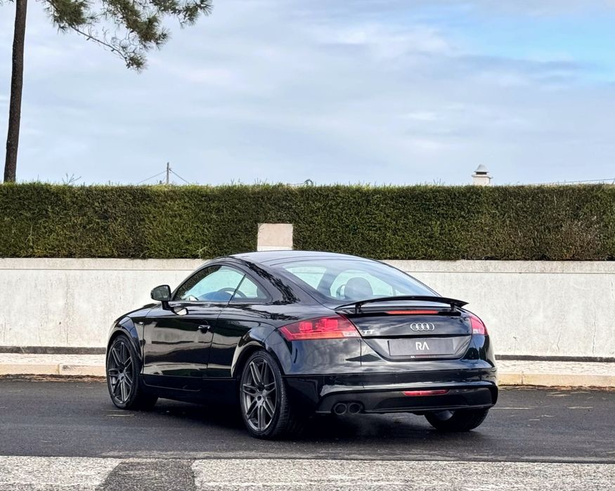 Audi TT Coupé 2.0 TFSI S-Tronic - S-line - Pre Facelift 2009