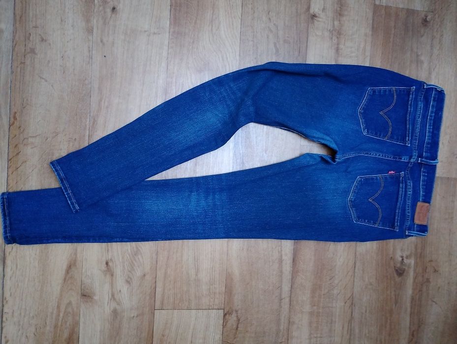 Levi's premium 710 skinny fit 30/32