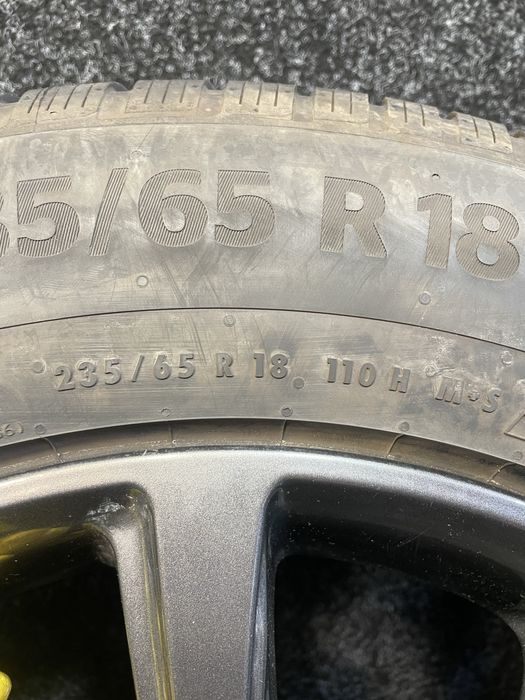 Продам Б/У шини Continental WinterContact TS870Р 235/65R18