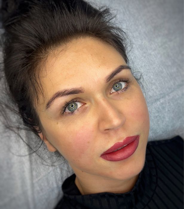 Manicure/pedicure/permanentny makijaż