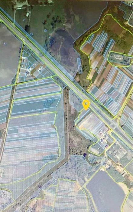 Продаж земельної ділянки в с.Обарів/ неподалік готелю Швейцарія