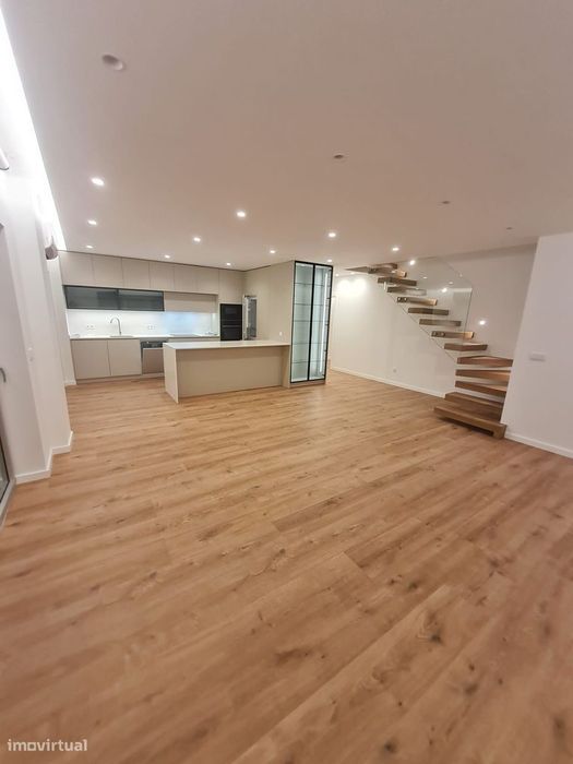 T2 DPX novo junto ao Palácio do Gelo