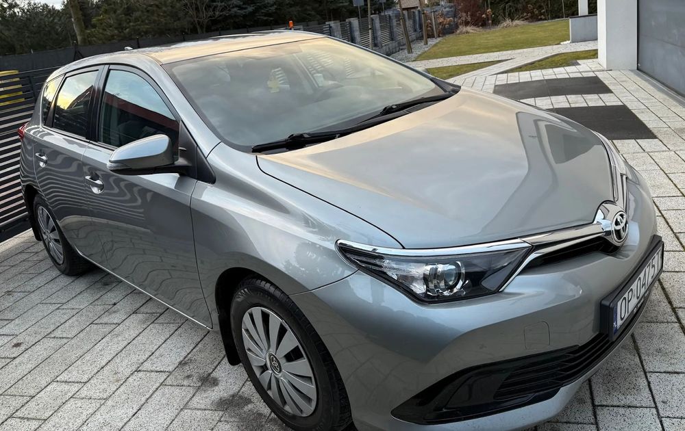 Toyota Auris TOYOTA Auris  Hatchback 15-19 1,33 VVT-i Active