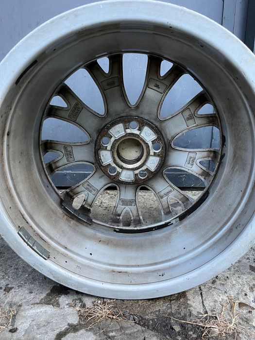 Продам диски Audi R17