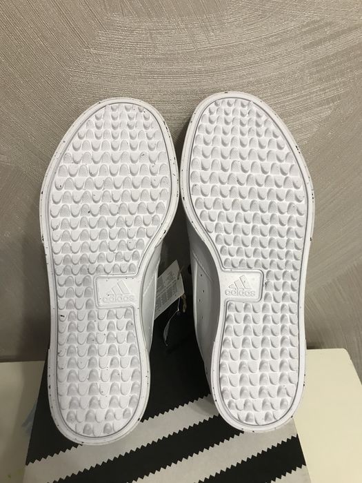 Нові Кросівки Adidas Retro