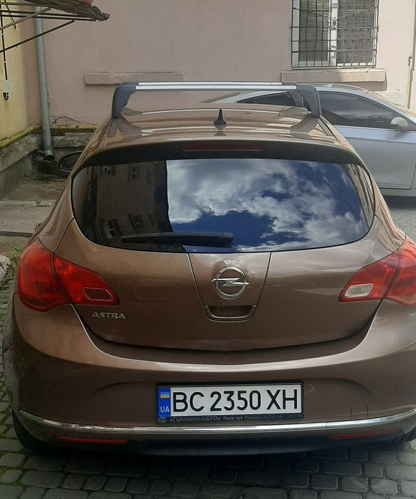 Авто Опель Астра  ОФІЦІАЛ