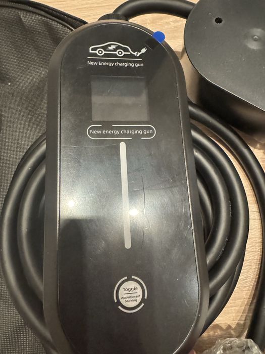 Зарядний пристрій для китайських авто