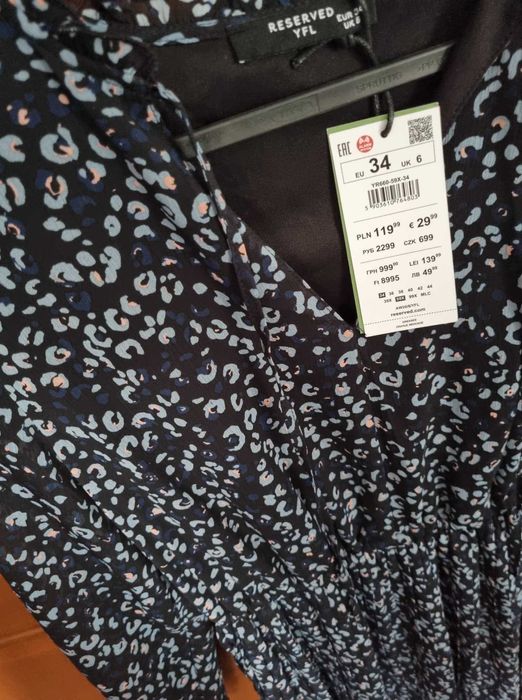 Sukienka Reserved. Nowa. 34