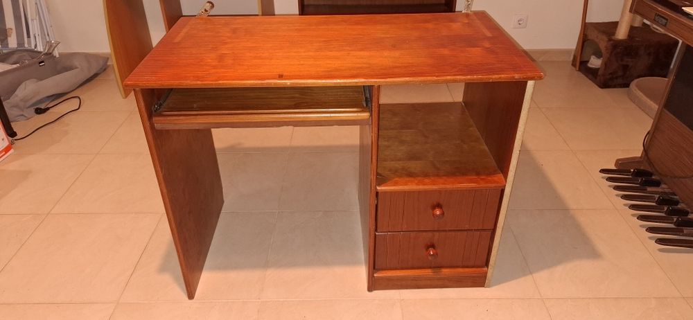 Escravaninha de madeira