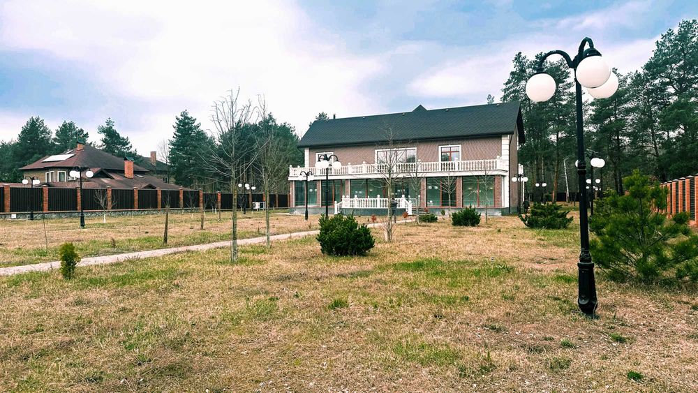 Лебедівка. Будинок в КМ «Dream Village» на ділянці 0,72 га з виходом на Дніпровський канал
