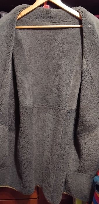 Кожух, дубленка для работы, чистая, странная.