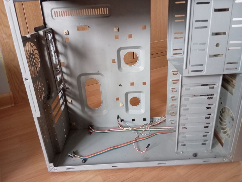 Obudowa PC komputer stacjonarny