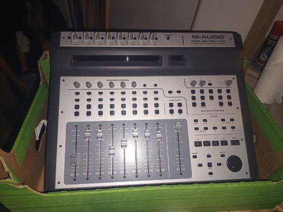 NIEFUNKCJONALNE M-Audio ProjectMix I/O mikser muzyczny