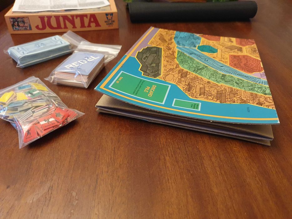 Jogo de tabuleiro JUNTA