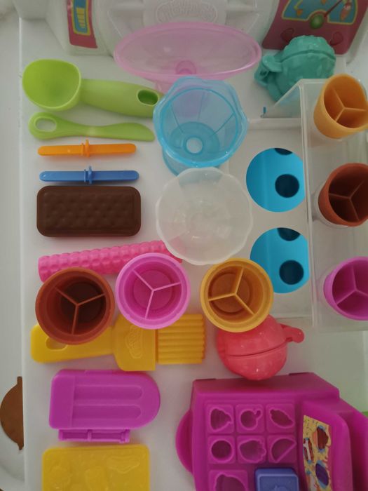 Wielka lodziarnia ciastolina Play Doh