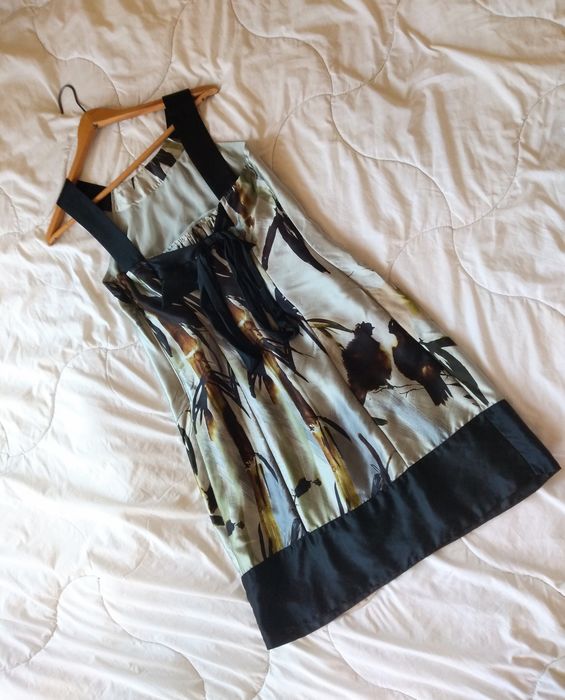 Ted Baker jedwabna satynowa sukienka we wzory rozmiar 38 M