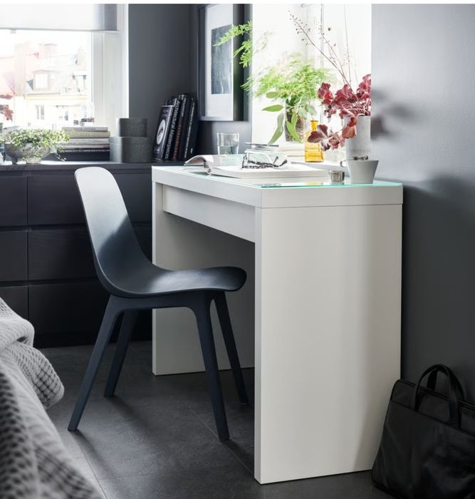 Toaletka biała Ikea